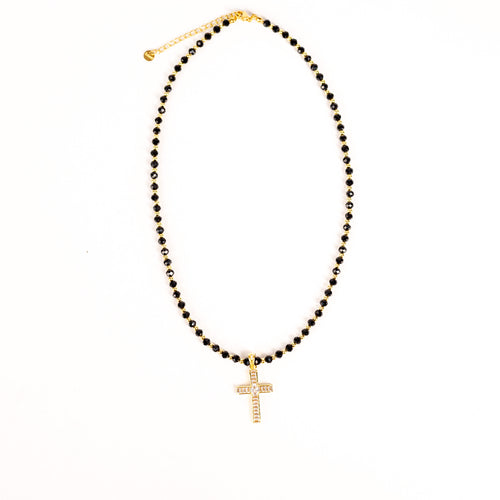 Colier bile fațetate si cruce ştras.   AB96